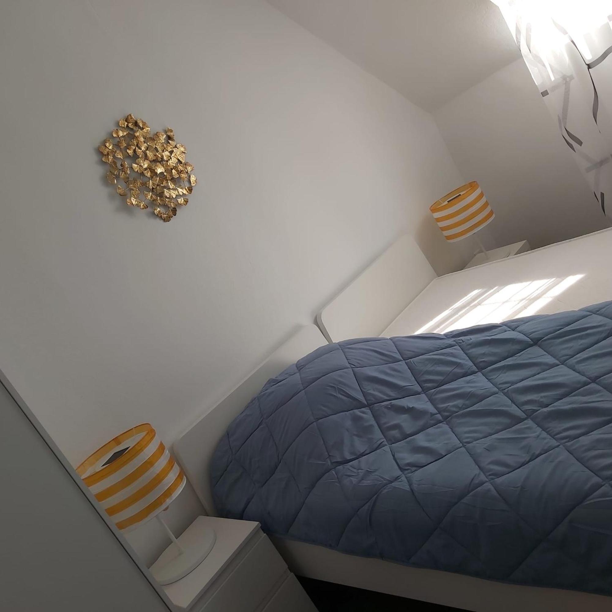 Megena Apartment Mayen Bagian luar foto