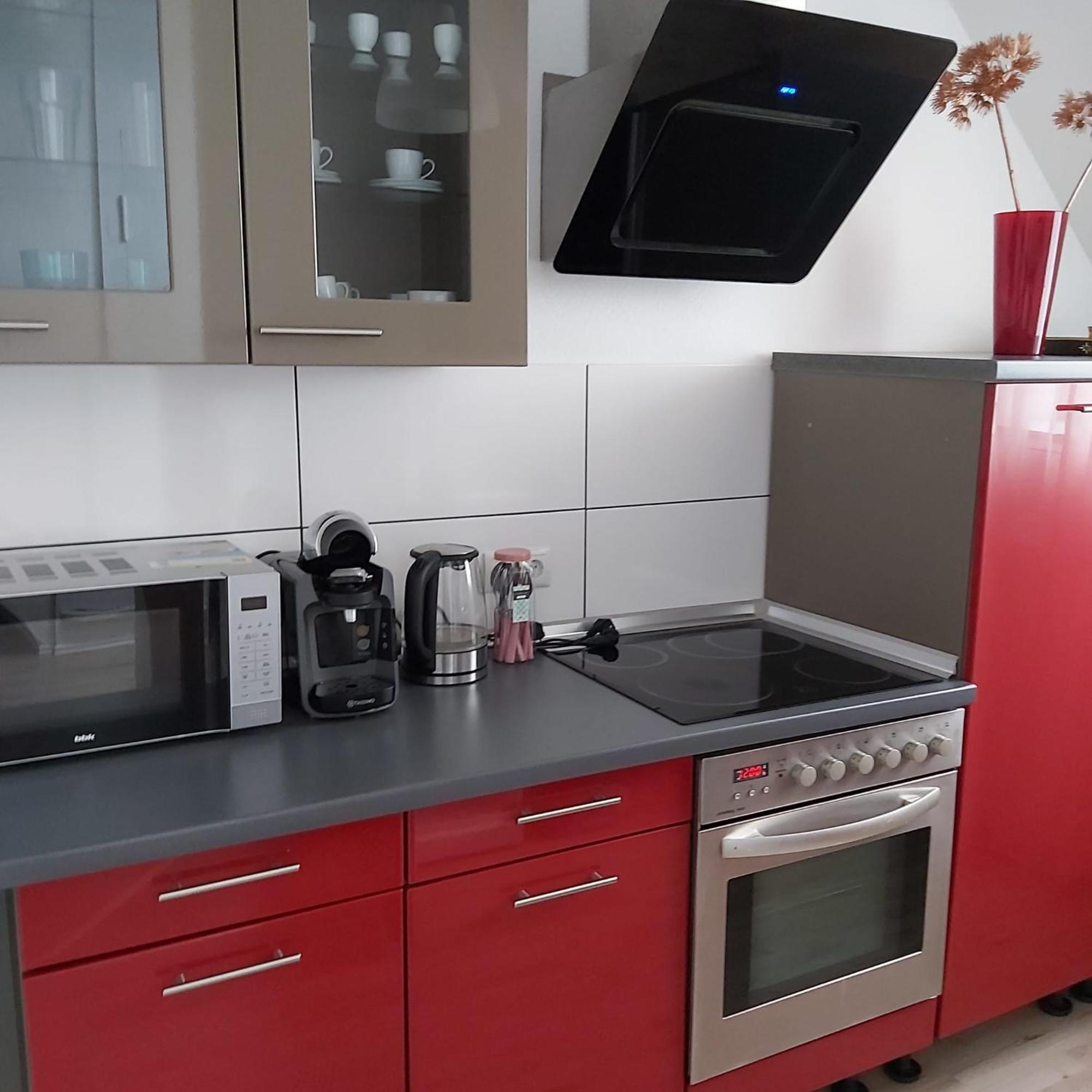 Megena Apartment Mayen Bagian luar foto